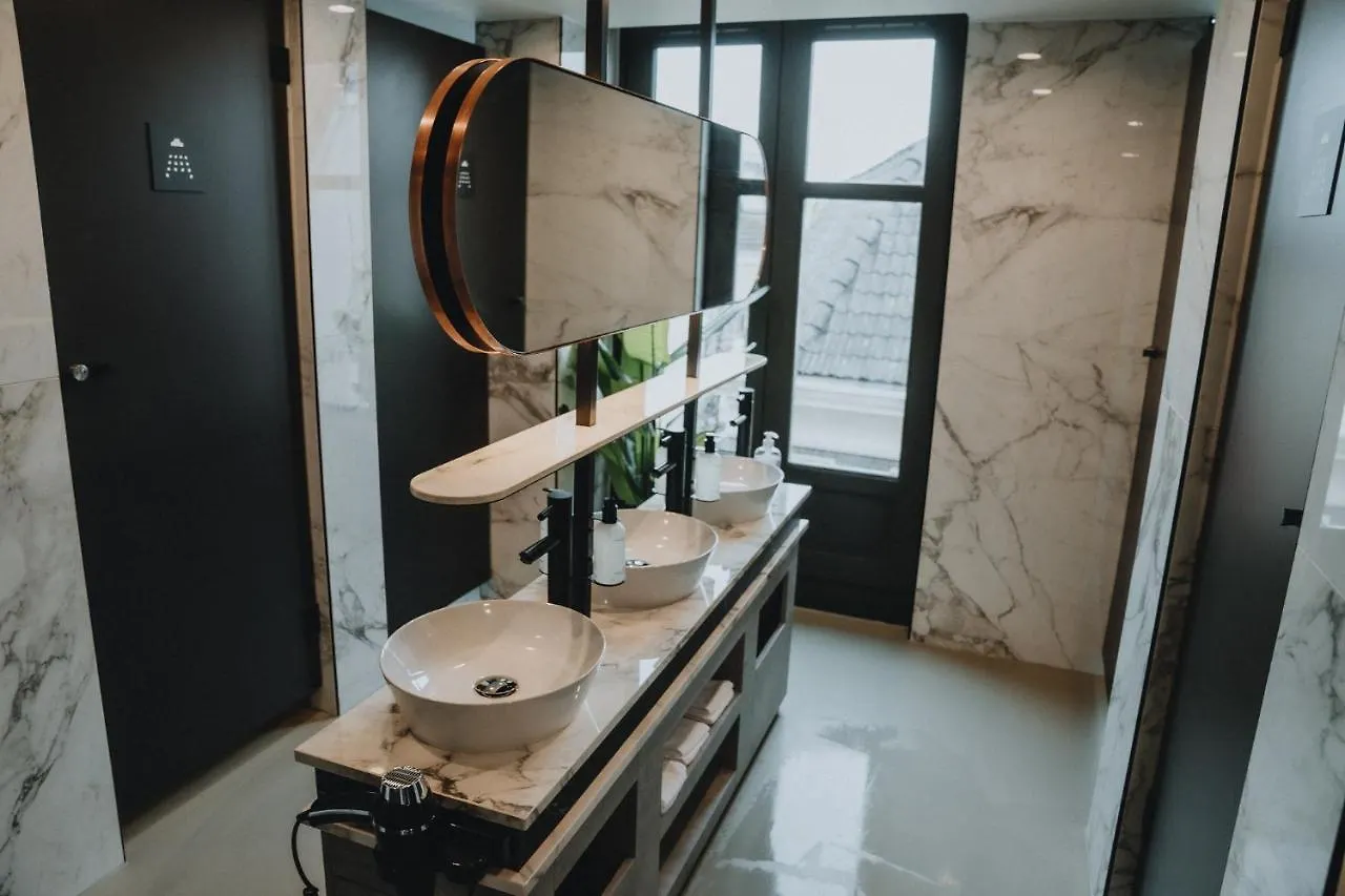 This HoTel Amsterdam 0*,