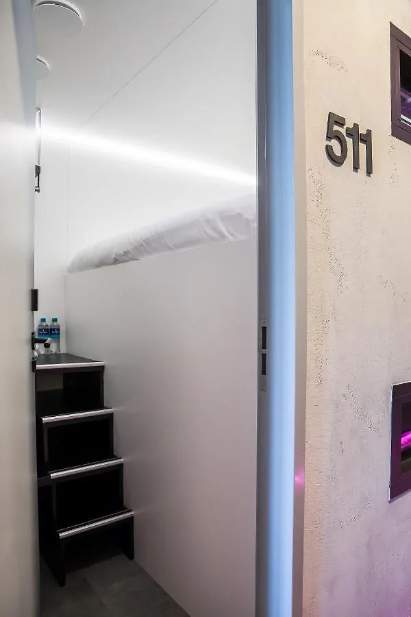 This HoTel Amsterdam Hostel