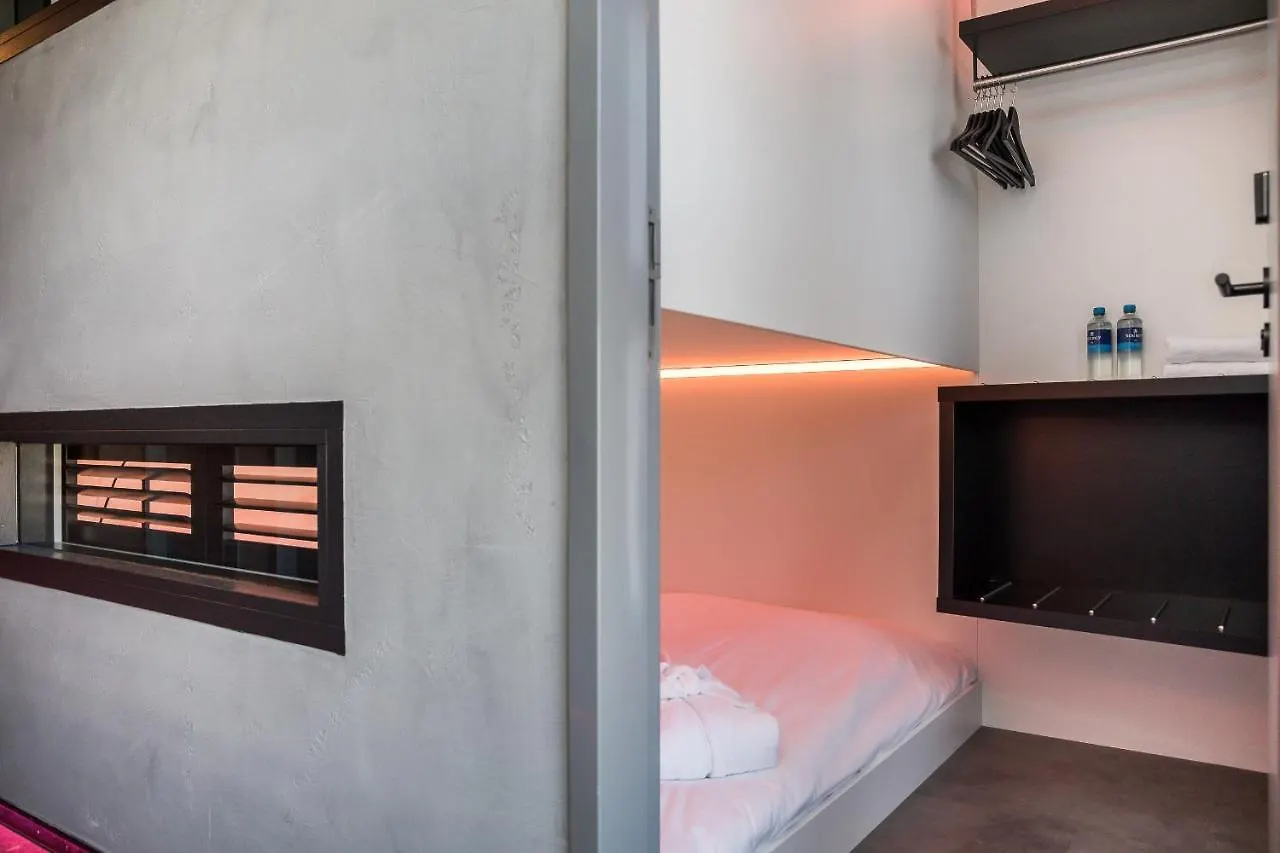 This HoTel Amsterdam Hostel