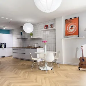 Rotterdam's Coolest Apartment Rotterdam