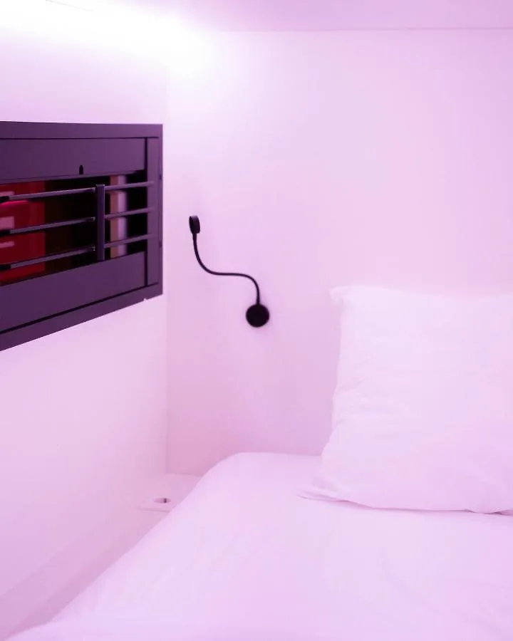 This HoTel Амстердам Хостел